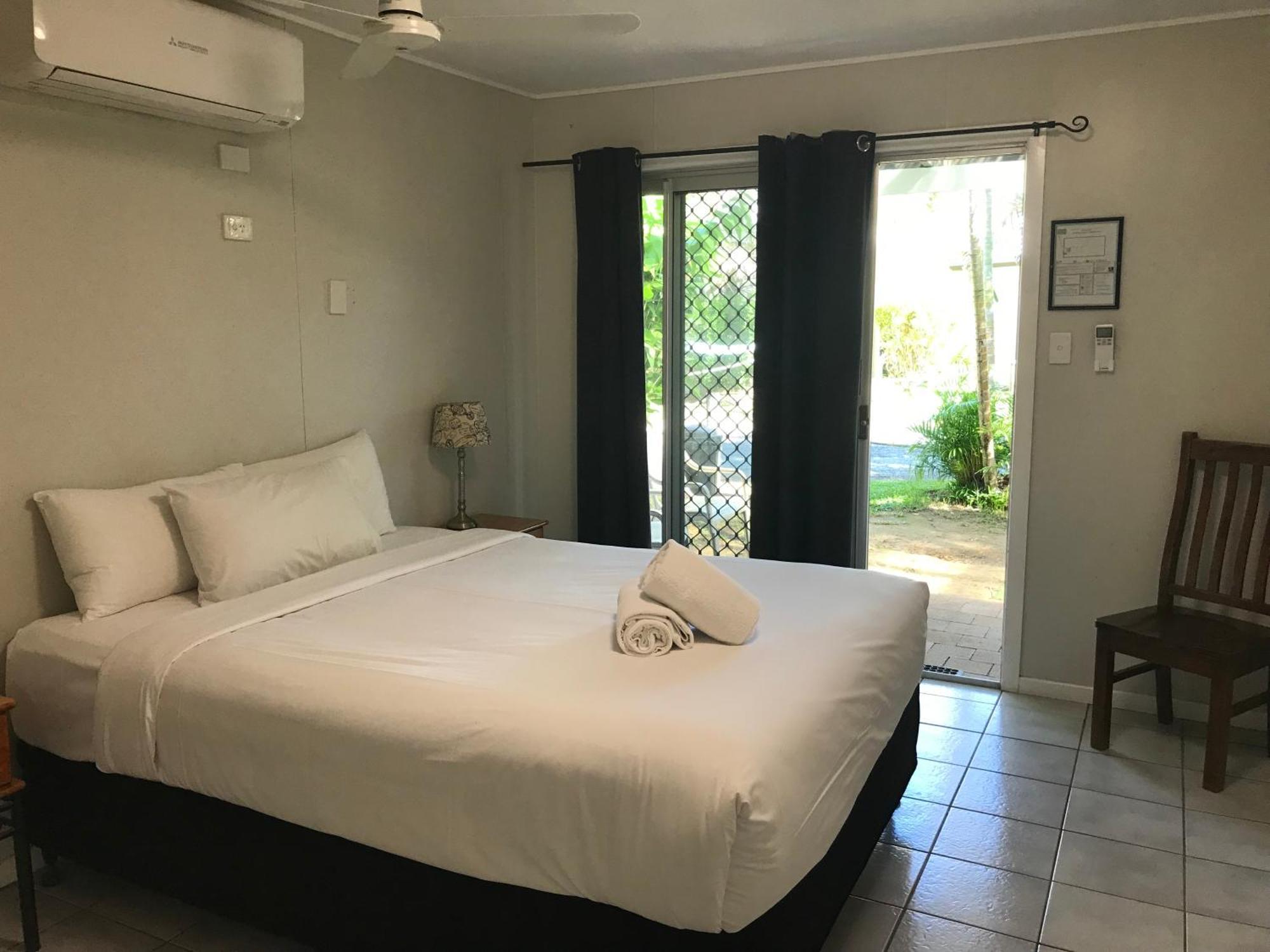 Bush Village Holiday Cabins แอร์ลีบีช ภายนอก รูปภาพ