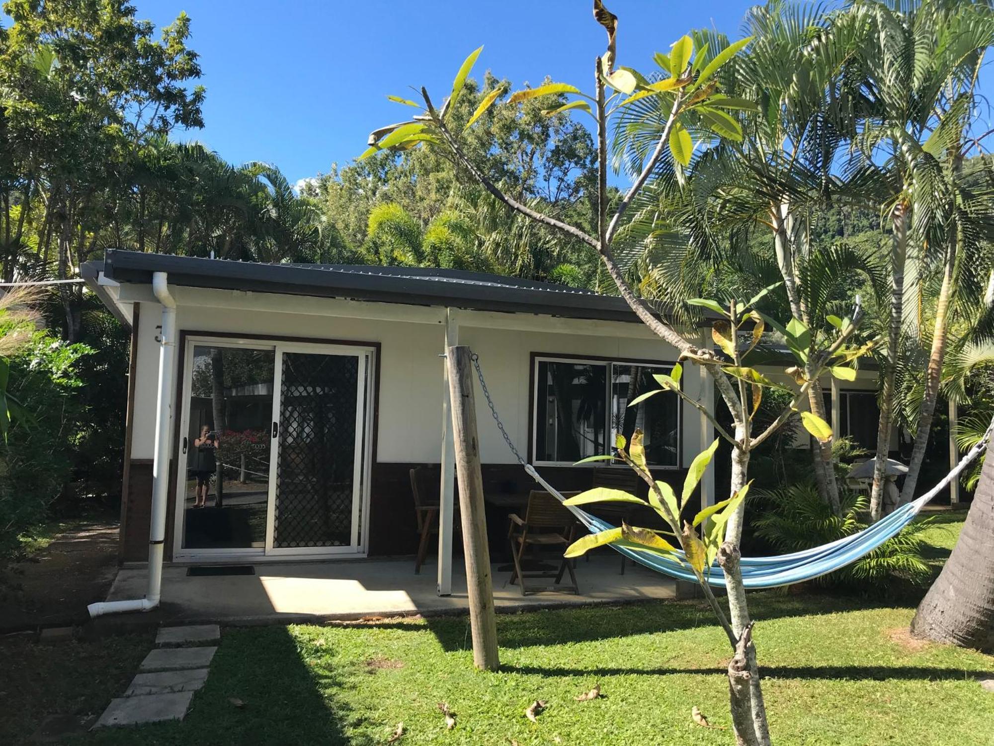 Bush Village Holiday Cabins แอร์ลีบีช ภายนอก รูปภาพ